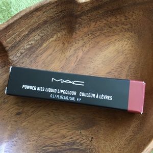 MAC Powder Kiss Liquid Lipcolor